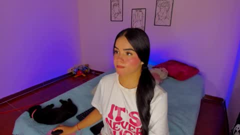 Snapshot of valeri_10 chatting on October 10, 3:05 am valeri_10 online show from October 10, 3:05 am