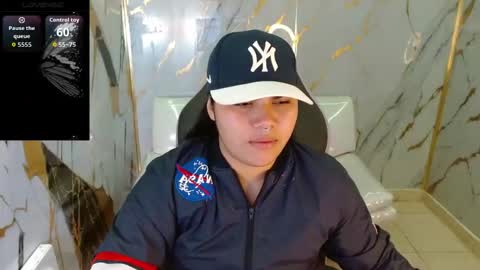 valeri_harpers4 online show from April 6, 4:10 am