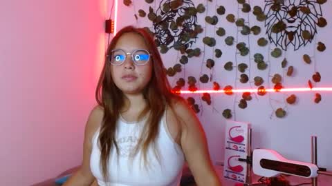 valeria online show from December 5, 5:37 am