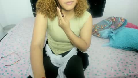 Snapshot of valeria_hot12 chatting on November 22, 7:13 pm valeria_hot12 online show from November 22, 7:13 pm