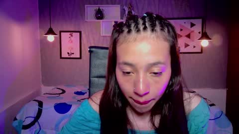 Snapshot of valeria_rossi7 chatting on December 5, 4:12 pm Valeria online show from December 5, 4:12 pm