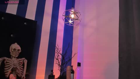 valeria_rouse28 online show from October 31, 5:58 pm