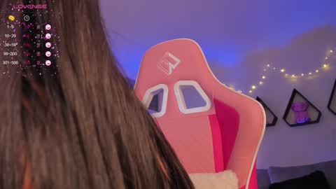 Snapshot of valeria_uribe22 chatting on December 18, 5:52 pm online show from December 18, 5:52 pm