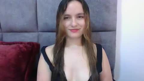 Snapshot of valeriafrannco chatting on January 10, 7:21 pm valeriafrannco online show from January 10, 7:21 pm