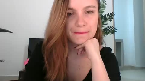 Snapshot of valeriafrannco chatting on January 23, 3:05 am valeriafrannco online show from January 23, 3:05 am