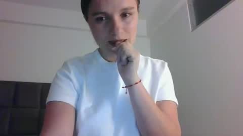 Snapshot of valeriafrannco chatting on October 11, 5:28 am valeriafrannco online show from October 11, 5:28 am