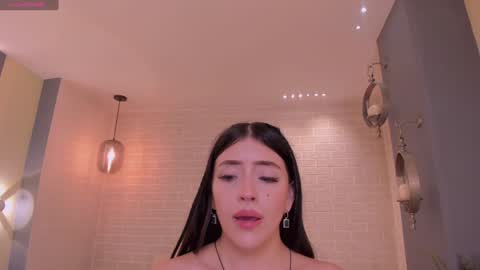 Snapshot of valeriariverax chatting on December 7, 10:12 am Valeria online show from December 7, 10:12 am