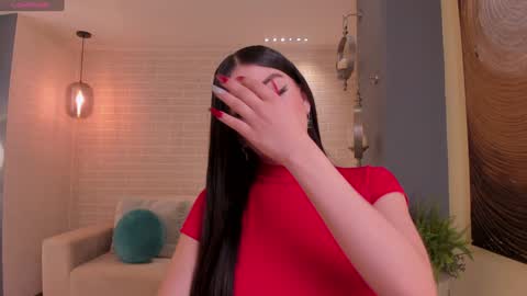 Snapshot of valeriariverax chatting on December 11, 3:24 am Valeria online show from December 11, 3:24 am