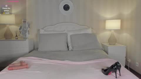 Snapshot of valeriasecret chatting on December 5, 5:38 am Valeria online show from December 5, 5:38 am