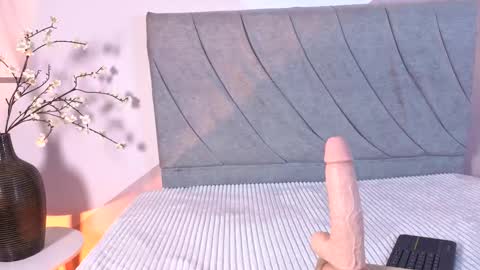 Snapshot of valeriavibes chatting on November 22, 9:36 pm Valeria online show from November 22, 9:36 pm