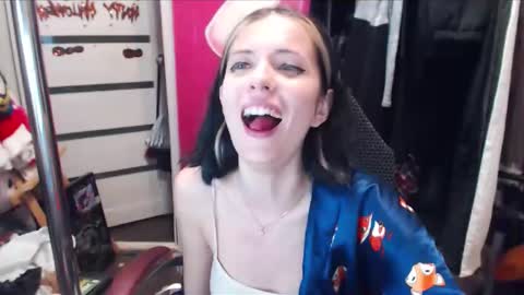 ValeriaXKiss online show from December 4, 5:55 pm