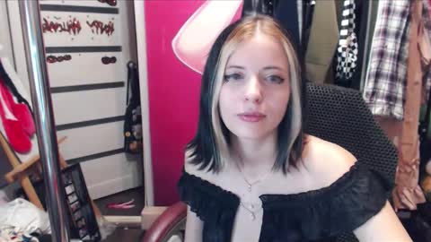ValeriaXKiss online show from January 9, 5:22 pm