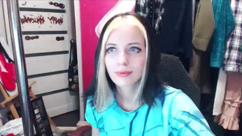 ValeriaXKiss online show from January 12, 6:59 pm