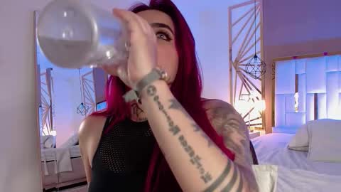 Valerie  online show from November 23, 8:08 pm