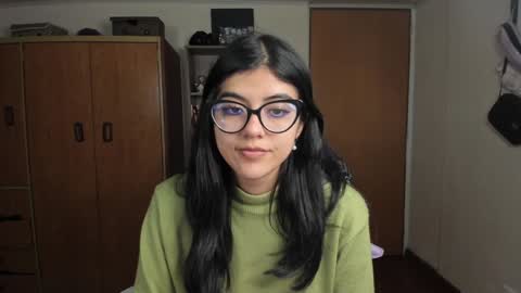 Val  online show from December 18, 4:20 am