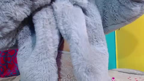 Snapshot of valerie_mase chatting on March 8, 5:01 pm vale online show from March 8, 5:01 pm