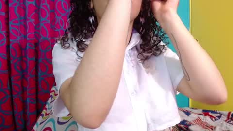 Snapshot of valerie_mase chatting on November 25, 9:26 pm vale online show from November 25, 9:26 pm