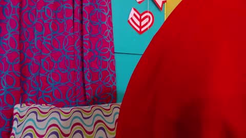 Snapshot of valerie_mase chatting on November 27, 8:44 pm vale online show from November 27, 8:44 pm