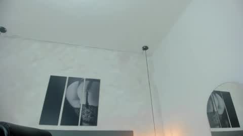 Snapshot of valerie_rouse chatting on February 12, 11:20 pm Valerie online show from February 12, 11:20 pm