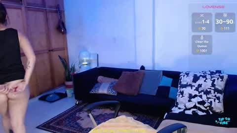 Snapshot of valerie_smile chatting on January 26, 11:39 am Valerie online show from January 26, 11:39 am