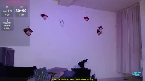 Snapshot of valerie_smile chatting on October 18, 11:38 pm Valerie online show from October 18, 11:38 pm