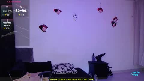 Snapshot of valerie_smile chatting on November 6, 6:14 am Valerie online show from November 6, 6:14 am