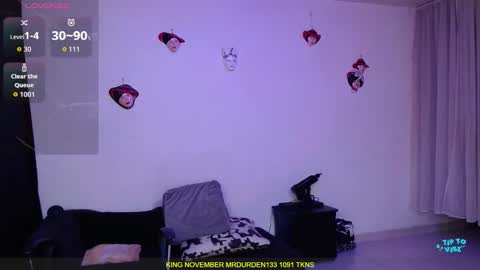 Snapshot of valerie_smile chatting on November 10, 12:48 pm Valerie online show from November 10, 12:48 pm