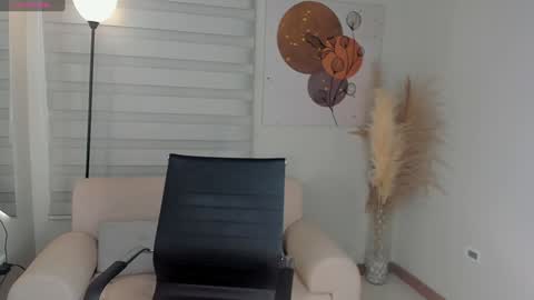  call me Val  online show from January 15, 5:08 am