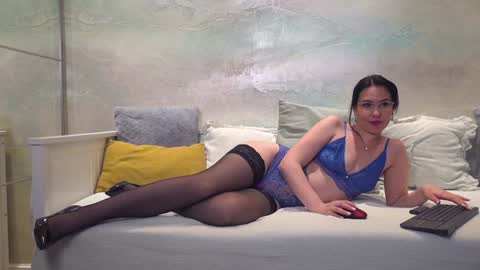 Valerie online show from January 16, 5:44 pm