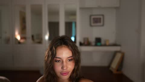 Snapshot of valerieh chatting on October 27, 2:37 am Valerie online show from October 27, 2:37 am