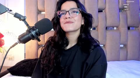 Snapshot of valeriekay_ chatting on January 18, 4:53 pm Valeria online show from January 18, 4:53 pm