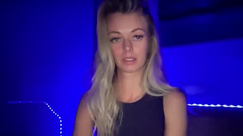 Valerie  online show from September 12, 5:46 pm