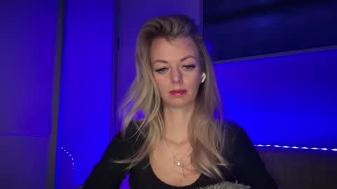 Valerie  online show from March 31, 10:37 am