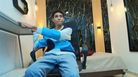 Snapshot of valerihot_1 chatting on March 4, 3:01 am VALERIO online show from March 4, 3:01 am