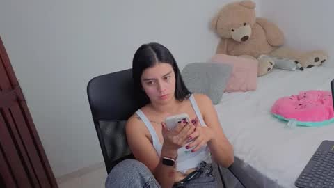 Juli C online show from March 27, 1:55 am