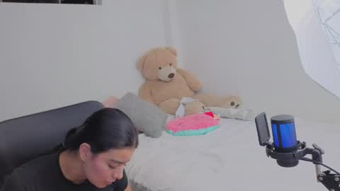 Juli C online show from April 16, 1:39 am