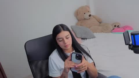 Juli C online show from April 22, 1:52 am