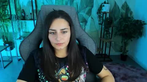 Snapshot of valeriiemills chatting on October 13, 4:18 pm Valerie online show from October 13, 4:18 pm