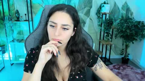 Snapshot of valeriiemills chatting on October 20, 3:12 pm Valerie online show from October 20, 3:12 pm