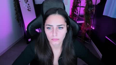 Snapshot of valeriiemills chatting on October 29, 3:03 pm Valerie online show from October 29, 3:03 pm