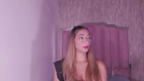 Snapshot of valery_97 chatting on October 23, 3:06 am Valeryn online show from October 23, 3:06 am