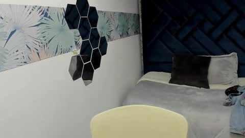 VALERY MORE online show from November 19, 12:27 pm