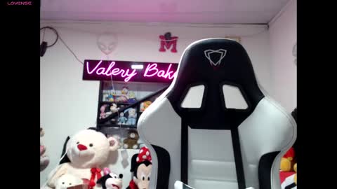 Snapshot of valerybaker1 chatting on October 31, 11:11 am B V Naughty online show from October 31, 11:11 am