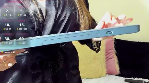 Snapshot of valeryjohanson chatting on February 13, 2:23 am Valery online show from February 13, 2:23 am