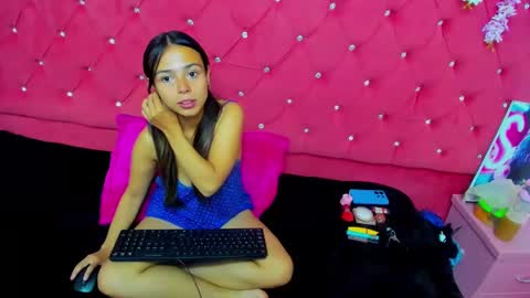 Snapshot of valerysweety__ chatting on February 11, 2:57 am ValerySweety online show from February 11, 2:57 am