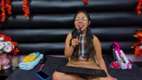 Snapshot of valerysweety__ chatting on October 2, 3:13 am ValerySweety online show from October 2, 3:13 am