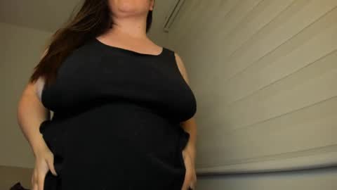 My name is Valery... Nice to meet you  thumb up me please its important online show from February 28, 3:59 am