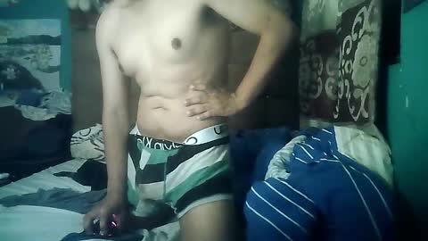 Snapshot of valesh20 chatting on November 23, 12:21 am Valesh19 online show from November 23, 12:21 am