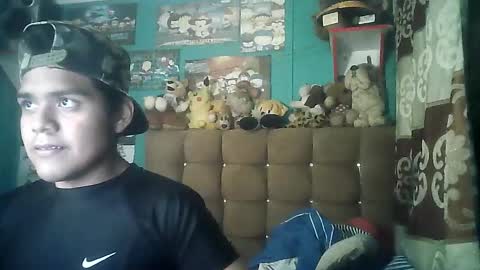 Snapshot of valesh20 chatting on December 2, 12:27 am Valesh19 online show from December 2, 12:27 am