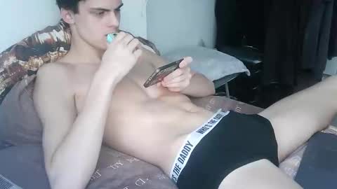 Snapshot of valesios chatting on October 7, 7:05 am valesios online show from October 7, 7:05 am